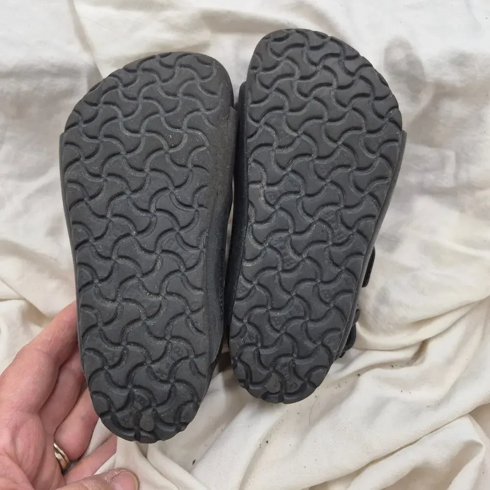 Birkenstock Milano Essentials Slide Sandal black Kids size 27 US 9-9.5
